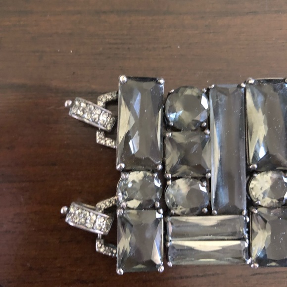 Looks almost new - Picture 3 of 5